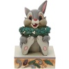 Bambi Klopfer mit Weihnachtskranz Socha standard - Merchstore.cz