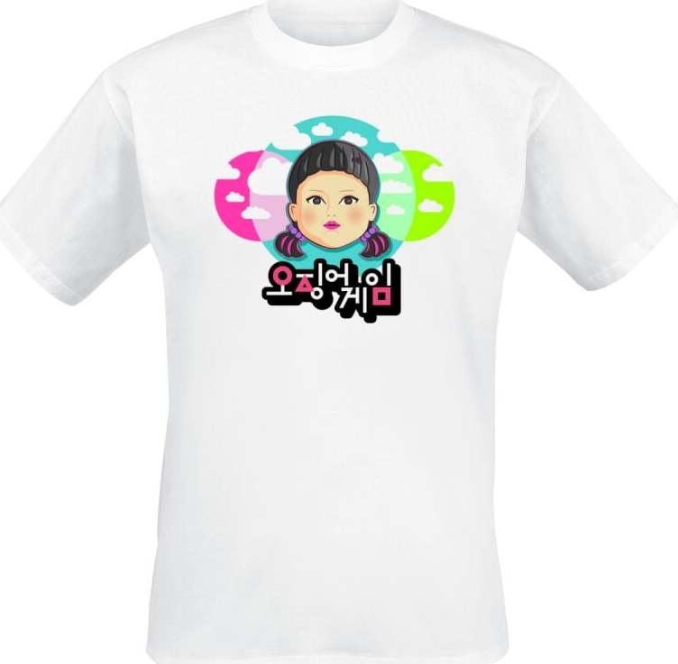 Squid Game Cartoon Doll Tričko bílá - Merchstore.cz Squid Game Cartoon Doll Tričko bílá - Merchstore.cz