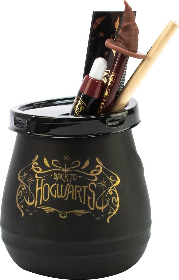 Harry Potter Dekorace na stůl Back To Hogwarts - Cauldron dekorace cerná/zlatá - Merchstore.cz Harry Potter Dekorace na stůl Back To Hogwarts - Cauldron dekorace cerná/zlatá - Merchstore.cz