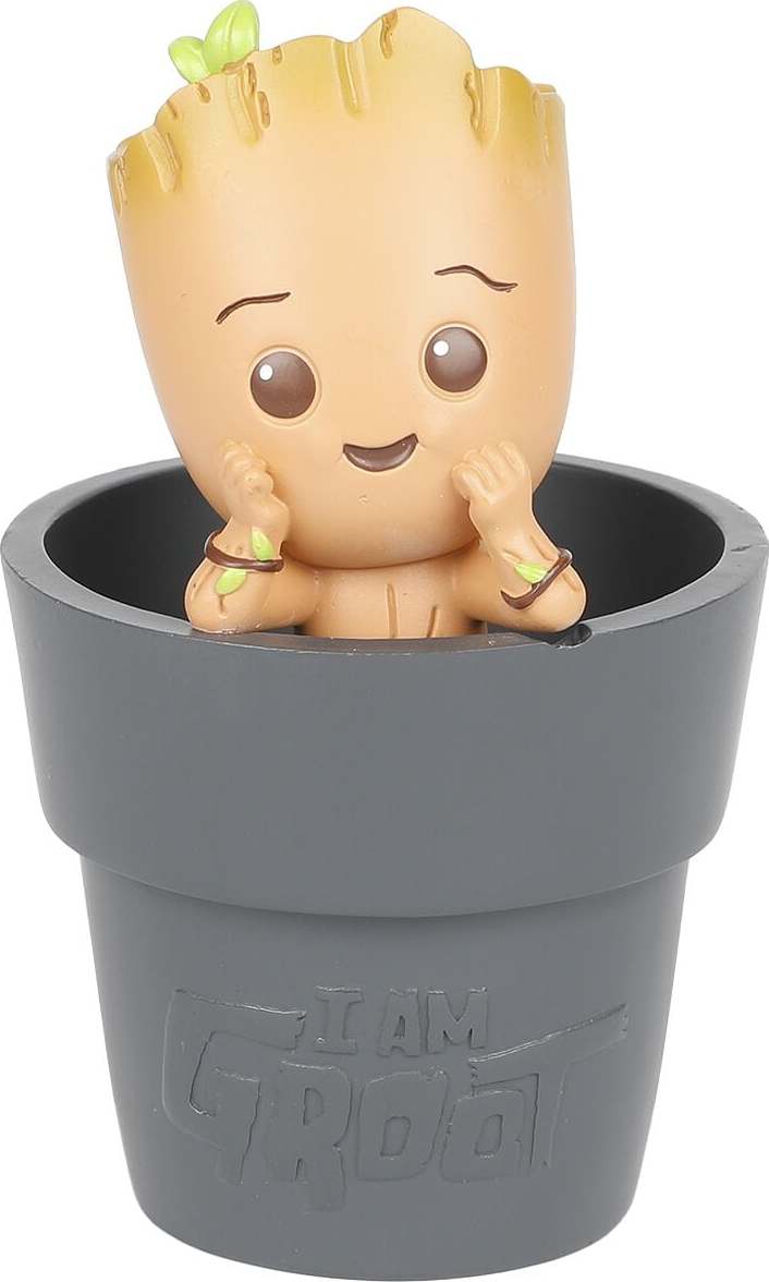 Strážci galaxie Držák na pero I am Groot - Baby Groot dekorace standard - Merchstore.cz Strážci galaxie Držák na pero I am Groot - Baby Groot dekorace standard - Merchstore.cz