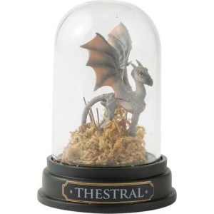 Harry Potter Thestral se skleněným zvonem Sberatelská postava vícebarevný - Merchstore.cz