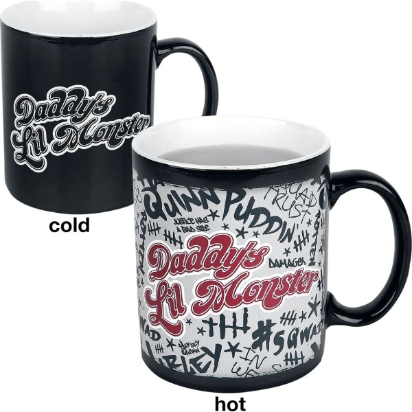 Batman Magický hrnek Suicide Squad - Daddy´s Lil´ Monster Hrnek vícebarevný - Merchstore.cz