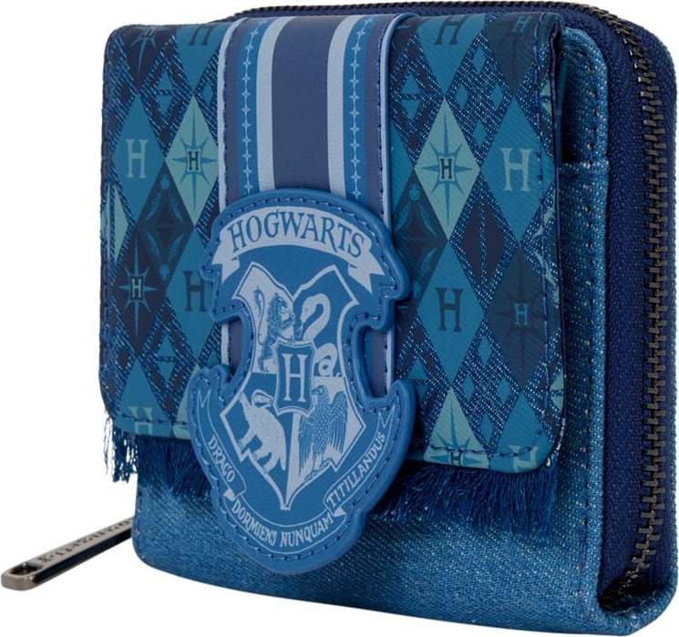Harry Potter Denimový ruksak Loungefly - Hogwarts Peněženka tmavě modrá - Merchstore.cz Harry Potter Denimový ruksak Loungefly - Hogwarts Peněženka tmavě modrá - Merchstore.cz