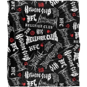 Stranger Things Flísová deka Season 5 - Hellfire Club Flísová deka vícebarevný - Merchstore.cz