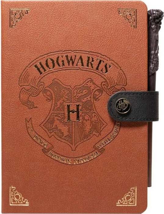 Harry Potter Notes a pero Hogwarts Notes hnědá - Merchstore.cz Harry Potter Notes a pero Hogwarts Notes hnědá - Merchstore.cz