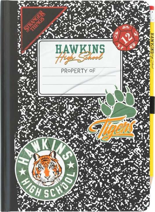 Stranger Things Prémiový A5 notes s tužkou Hawkins High School Poznámkový blok vícebarevný - Merchstore.cz