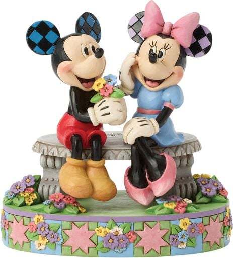 Mickey Mouse Mickey & Minnie on spring bench Sberatelská postava vícebarevný - Merchstore.cz Mickey Mouse Mickey & Minnie on spring bench Sberatelská postava vícebarevný - Merchstore.cz