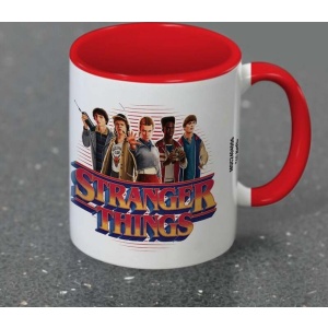 Stranger Things Cast Hrnek vícebarevný - Merchstore.cz