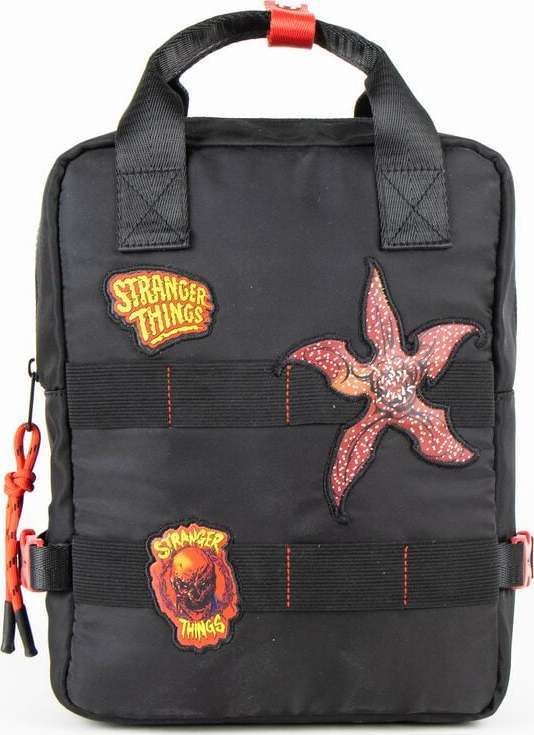 Stranger Things Stranger Things Batoh cerná/cervená - Merchstore.cz Stranger Things Stranger Things Batoh cerná/cervená - Merchstore.cz