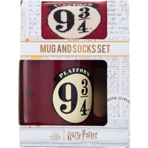 Harry Potter Hrnek s ponožkami Platform 9 3/4 Hrnek vícebarevný - Merchstore.cz